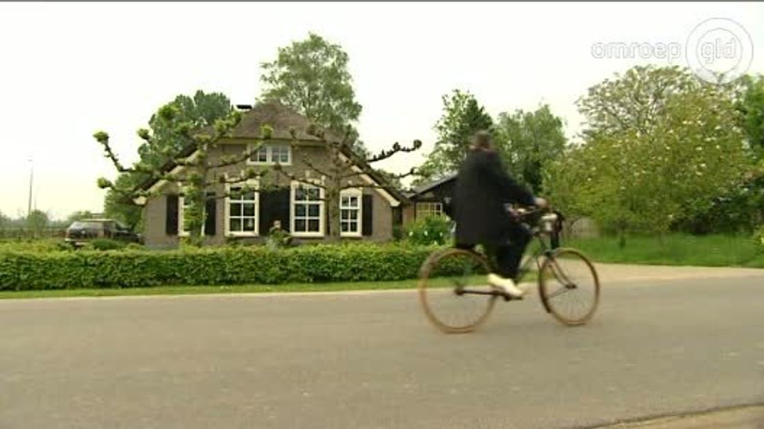 Als ik tweemaal met mijn fietsbel bel Omroep Gelderland