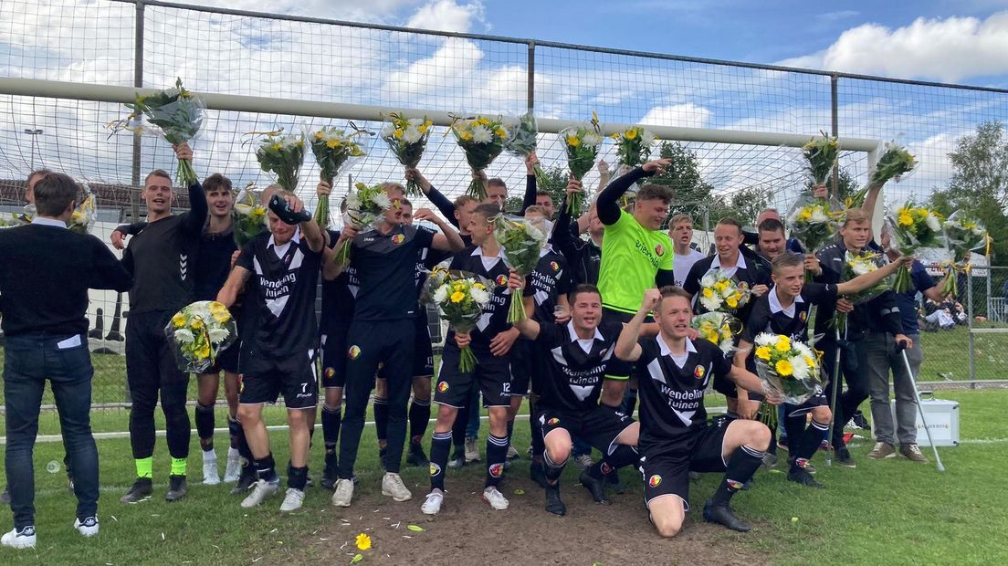 Vreugde bij Rolder Boys: Na een sensationele overwinning is promotie een feit