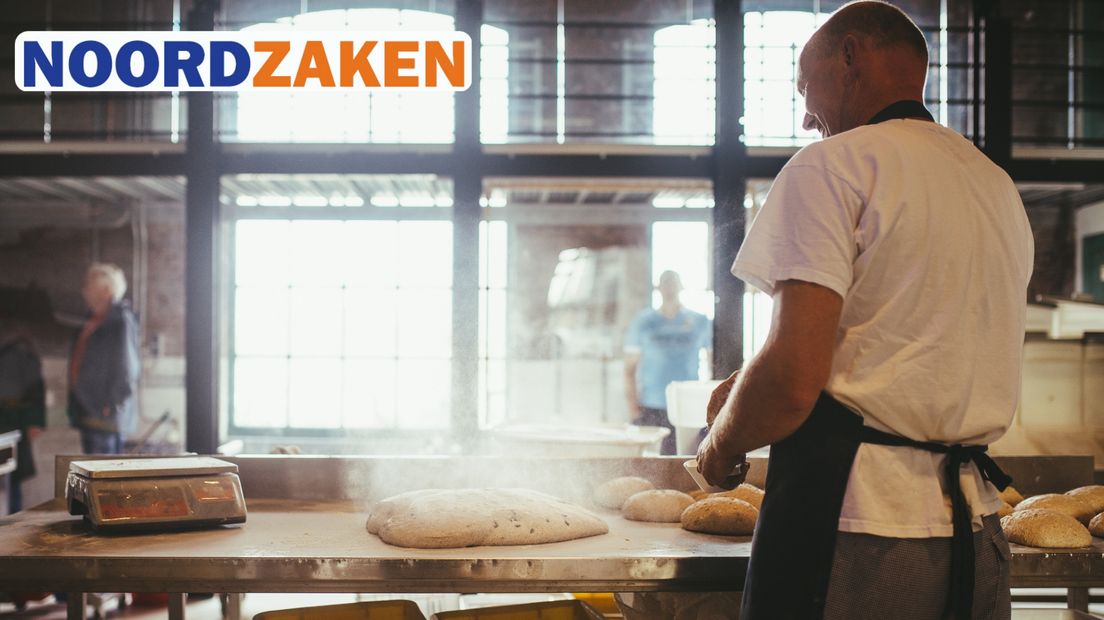 Broodbakken in De Graansilo in Bad Nieuweschans