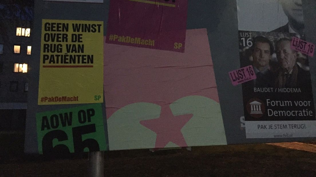 Herstelwerk verkiezingsposters vanwege slecht weer