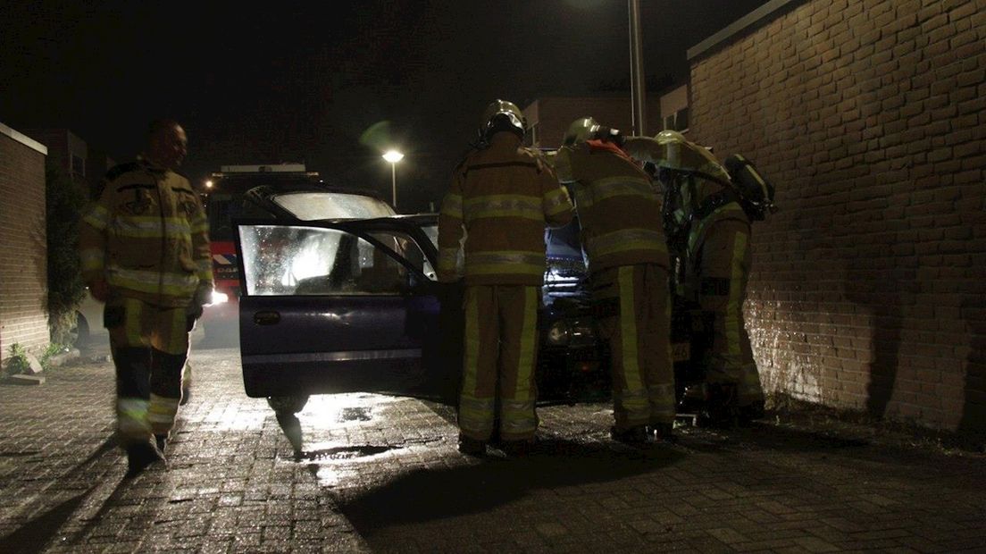 Autobrand in Zwolle aan de Niers