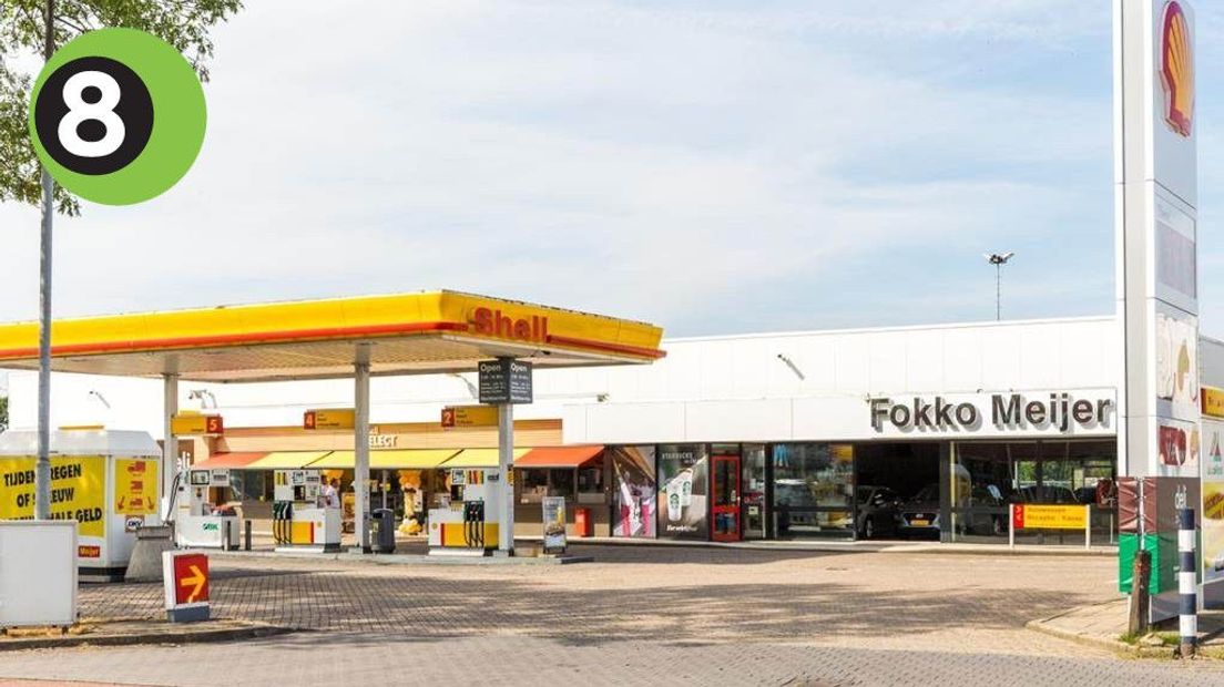 Man weigert mondkapje en gooit met blikje