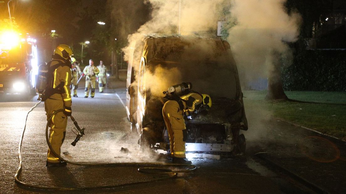 Bus brandt uit in Leidschendam-Voorburg