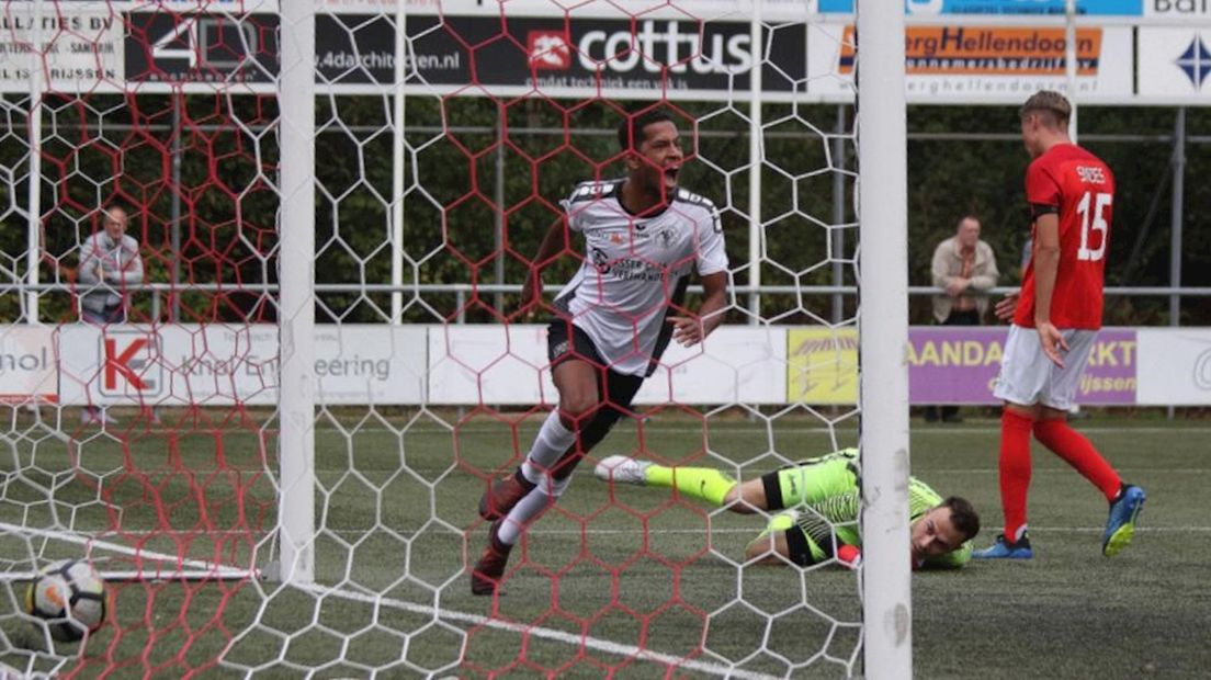 Hoofdklasse Genemuiden En Berkum Beginnen Met Zege Punt Voor 