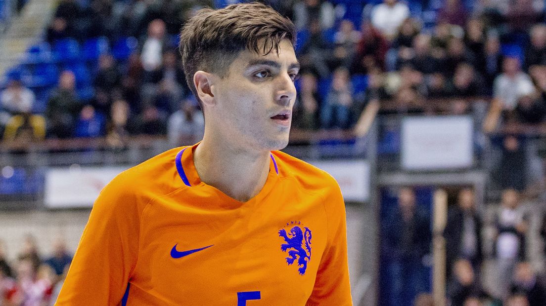 Bouzambou En Oranje Door In WK-kwalificatie - Omroep Zeeland