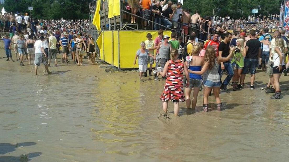 Blubber op het terrein van de Zwarte Cross
