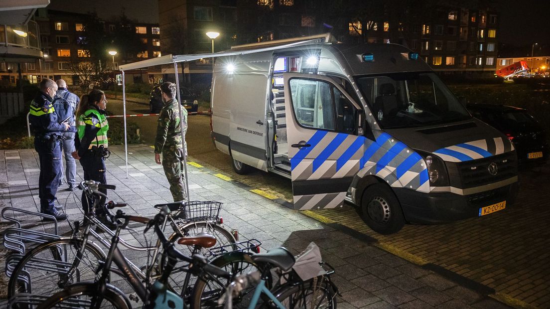 14 houses evacuated after the discovery of a possible explosive in Spijkenisse, two arrested for threats with a firearm