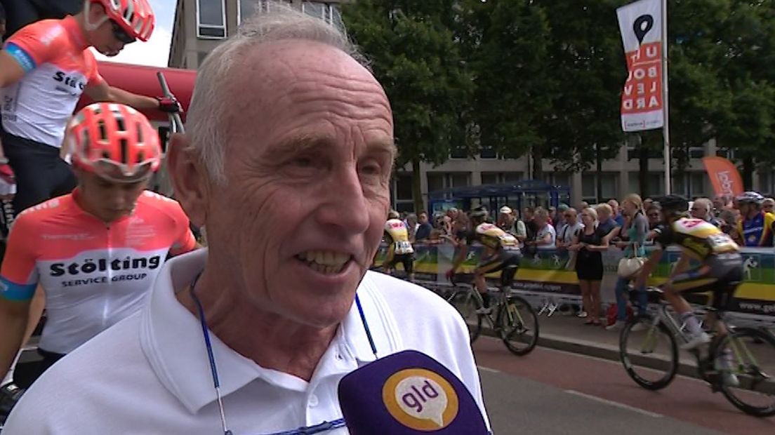 Joop Zoetemelk geniet in Arnhemse wielersfeer - Omroep Gelderland