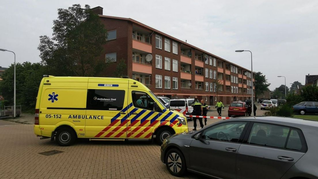 Forensisch onderzoek in flat nog altijd in volle gang