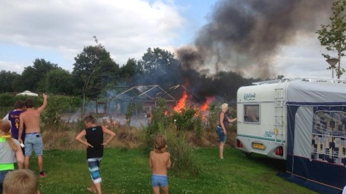 Tent ontploft op camping Stoetenslagh Rheezerveen