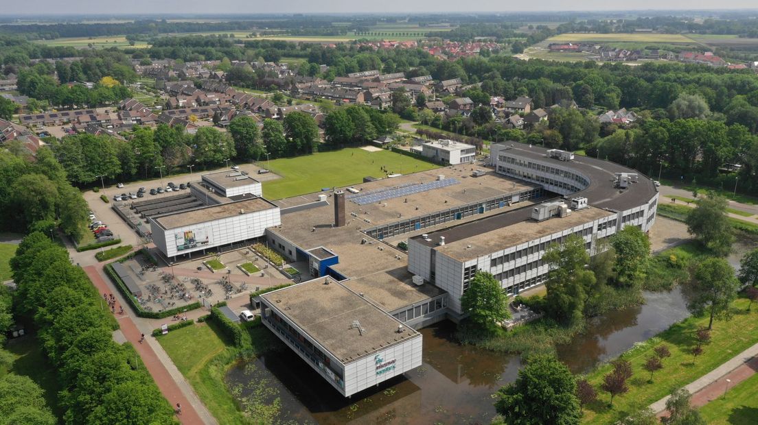 Het schoolcomplex van De Nieuwe Veste in Coevorden is verouderd en ongeschikt