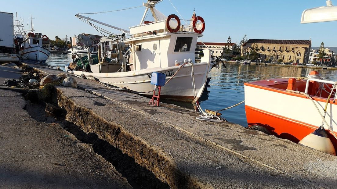 De aardbeving zorgde voor schade op het Griekse eiland