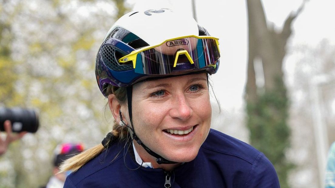 Van Vleuten kijkt uit naar Tour, maar niet naar gravelwegen.