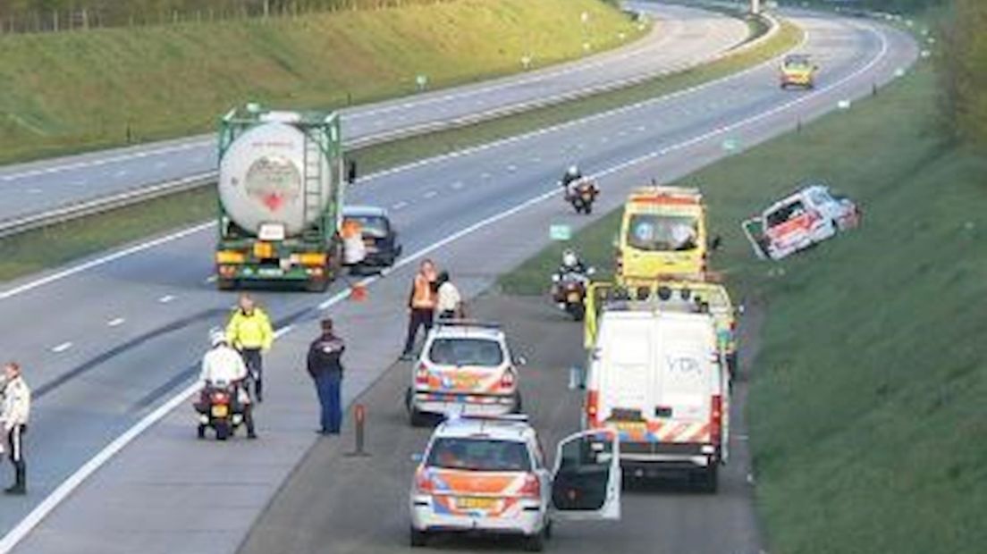 Vervolgd na ongeluk met dodelijke afloop RTV Oost Vervolgd na ongeluk met dodelijke afloop RTV Oost