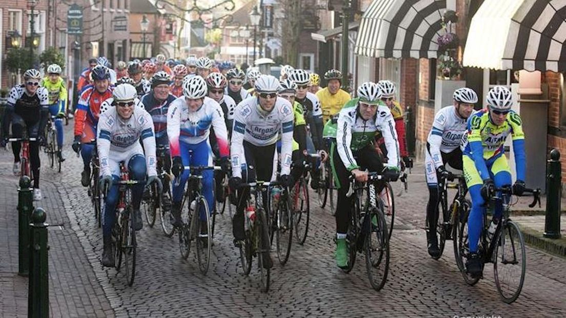 Veelers en Timmer tijdens speciale tocht NK