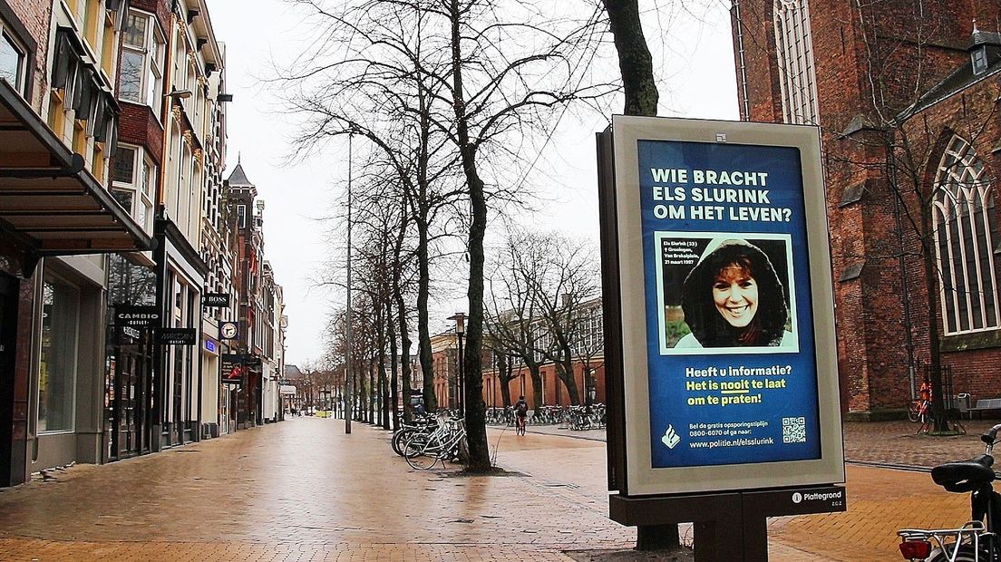 Vanwege de nieuwe campagne van de politie is deze oproep op meerdere plekken in Groningen te zien