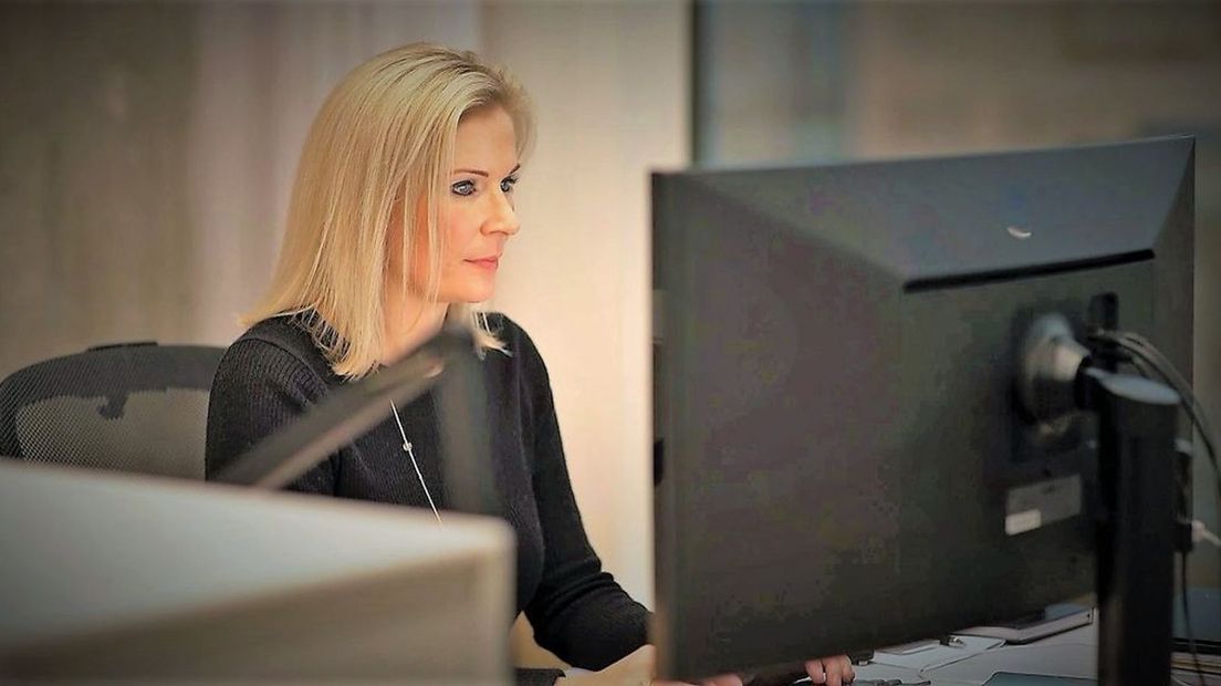 De Deense curator Cathrine Wollenberg Zittan onderzoekt één van de bedrijven