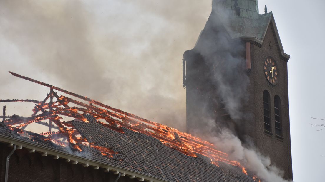 Brand in de Onze-Lieve-Vrouw Geboortekerk in Hoogmade.