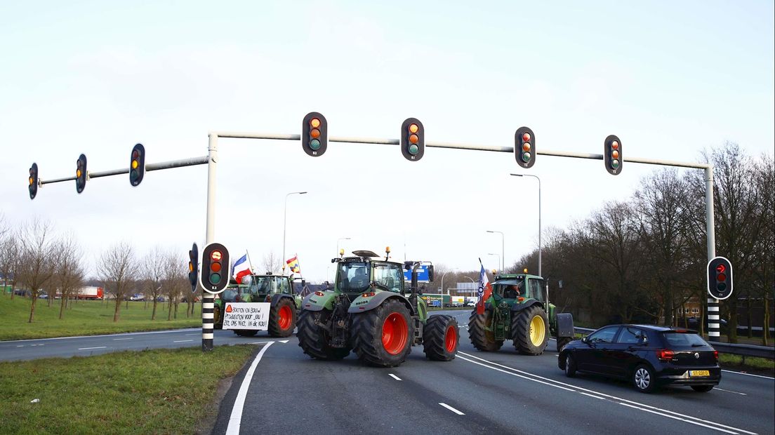 Boerenprotest bij de afrit van de A28 bij Zwolle