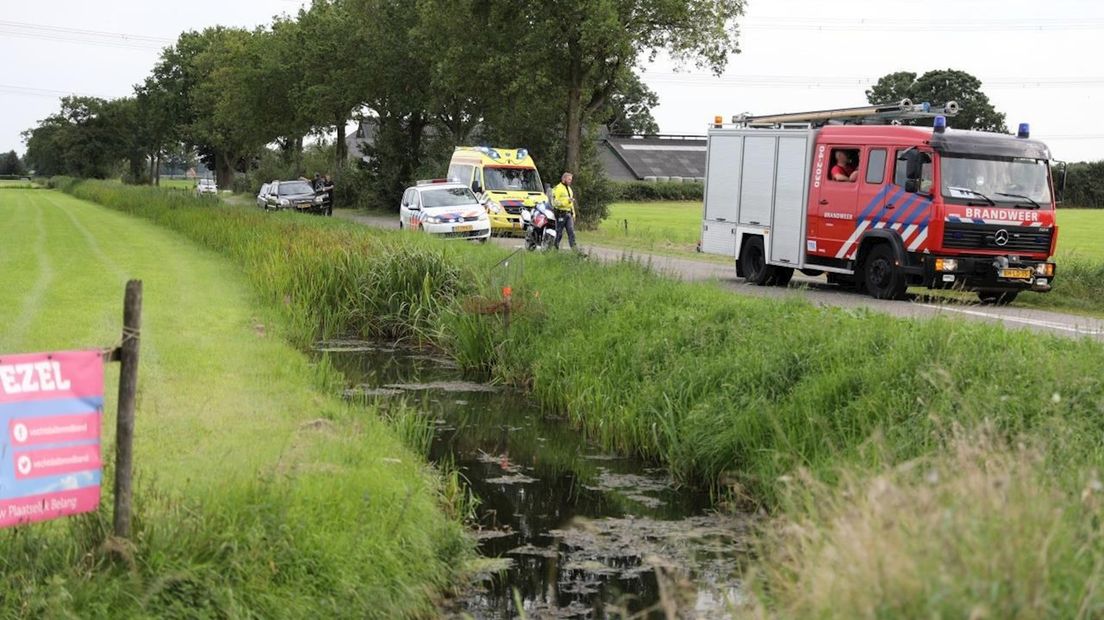 Man Belandt Met Brommobiel In Sloot In Dalfsen - RTV Oost