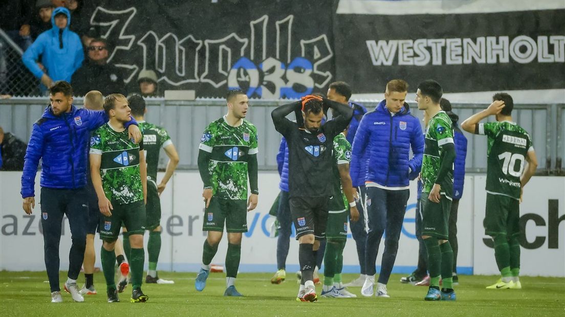 PEC Zwolle druipt af na de nederlaag bij Sparta Rotterdam
