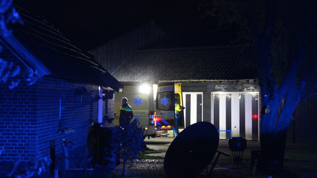 In de buurtschap Noordijk bij Neede zijn woensdagavond twee mannen gewond geraakt bij een steekpartij. Een van hen raakte zwaargewond.