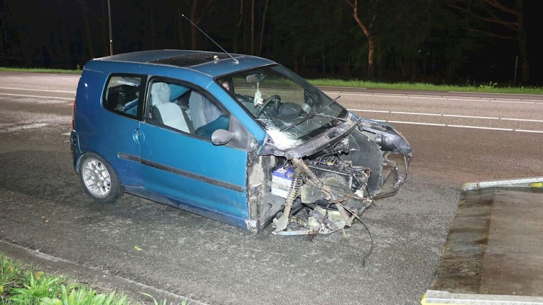 Brommobiel ramt lantaarnpaal in Enschede