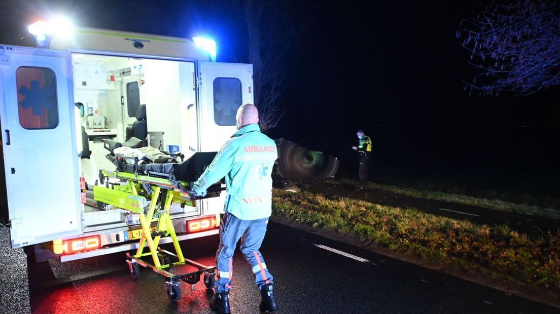 Hulpdiensten in Wagenborgen, op de avond van het ongeluk