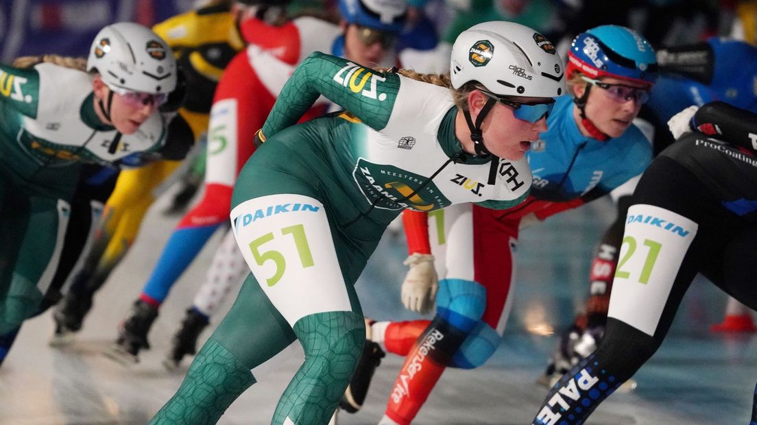 Maaike Verweij krijgt klap op klap maar schaatst tóch naar marathon-podium