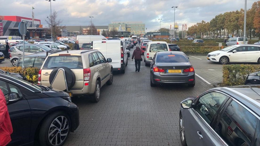 Verkeerschaos op Laagraven