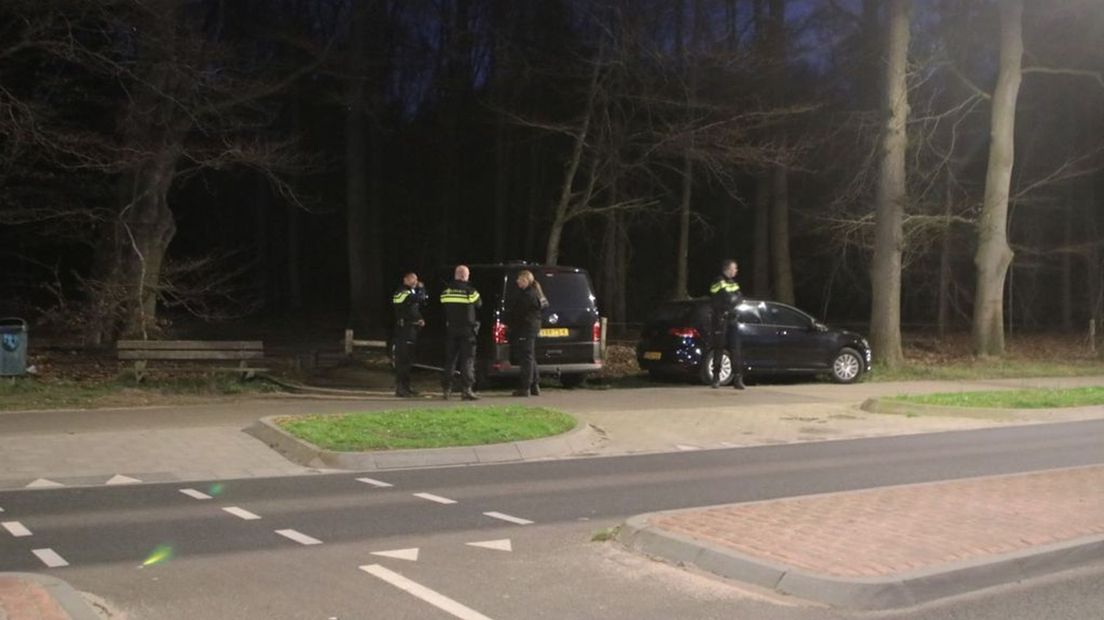 De politie heeft de afgelopen dagen het Schaffelaarse bos in Barneveld uitgekamd.