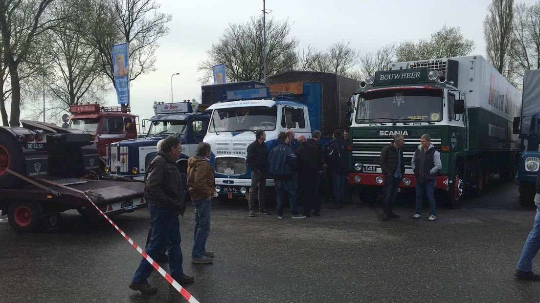 Klassieke Scania-voertuigen in Zwolle