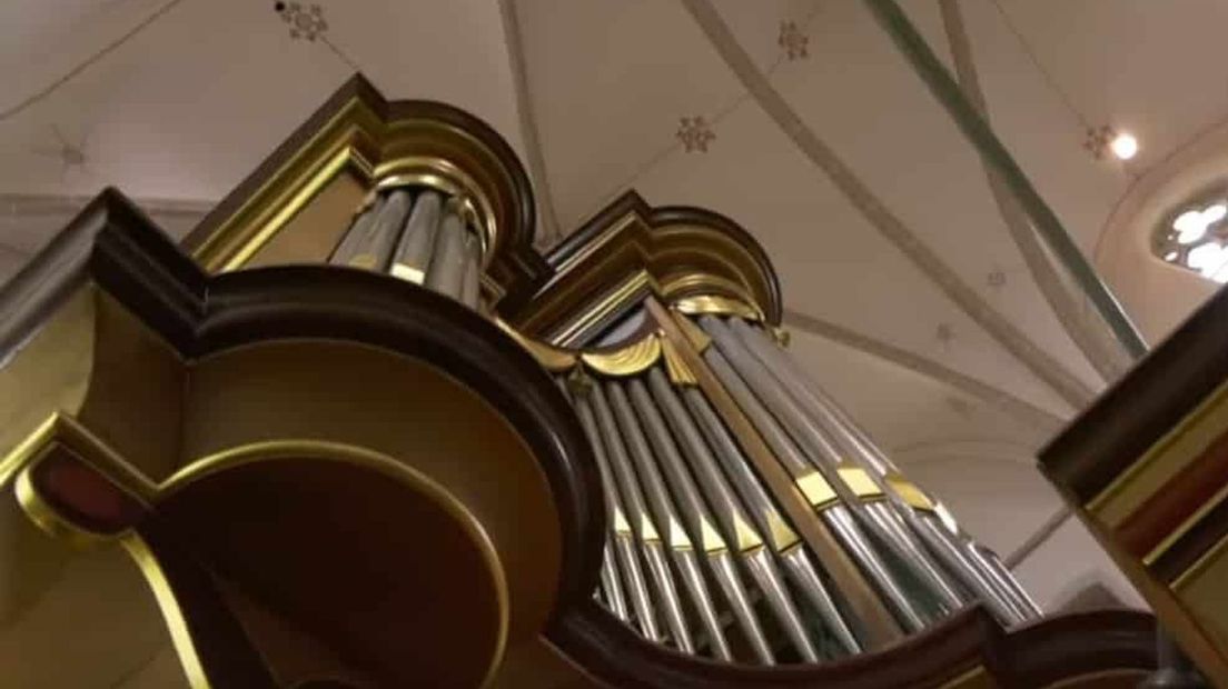 Groot onderhoud aan het orgel in de Grote of Sint Andreaskerk