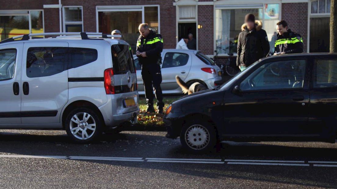 Gewonde Bij Kop-staartbotsing Op De Bisschop Willebrandlaan In Zwolle ...