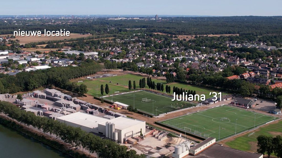 SV Juliana '31 met linksboven het natuurgebied waar de club naartoe zou moeten verhuizen