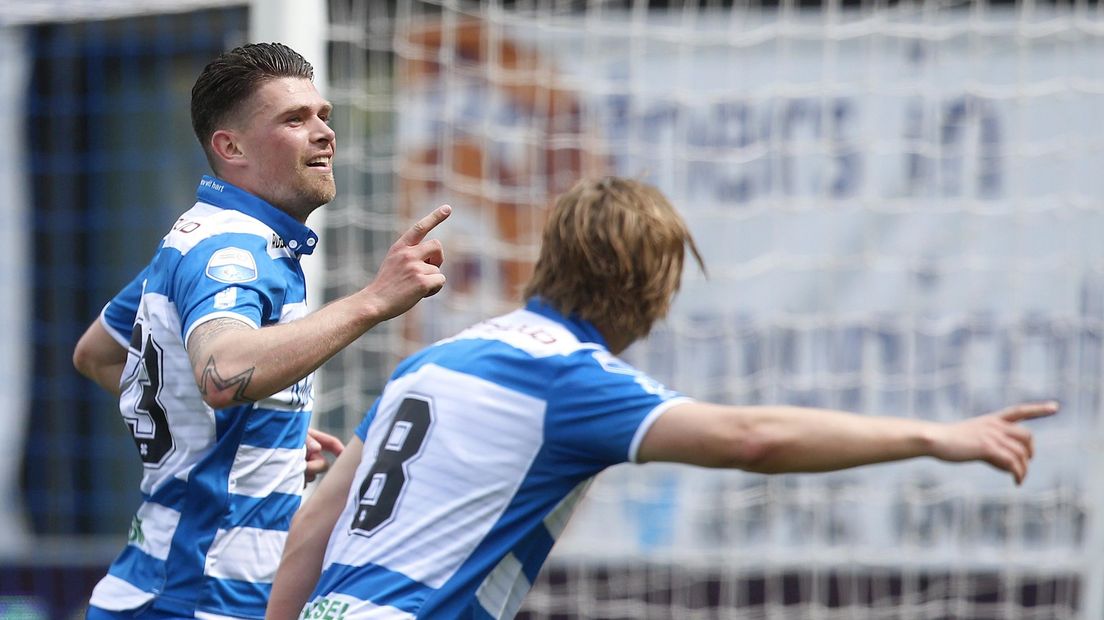Holla krult de 1-0 binnen
