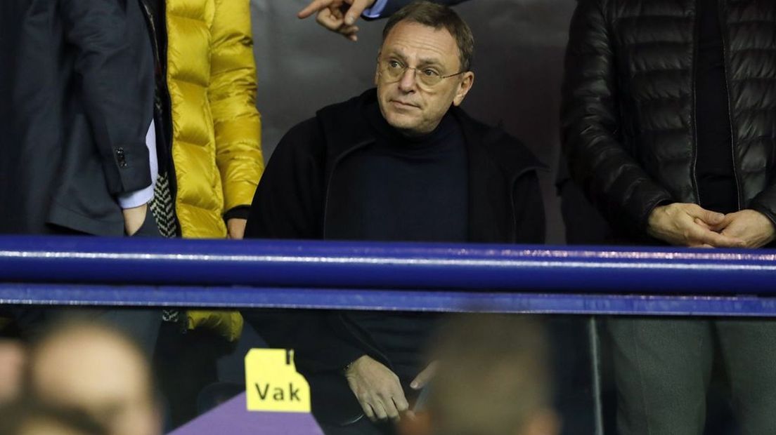 Valeriy Oyf, de huidige eigenaar van Vitesse, verkoopt de voetbalclub vanwege de oorlog in Oekraïne.
