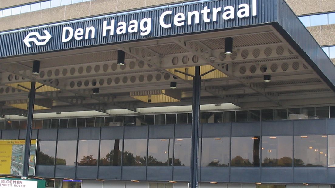Station Den Haag Centraal buiten