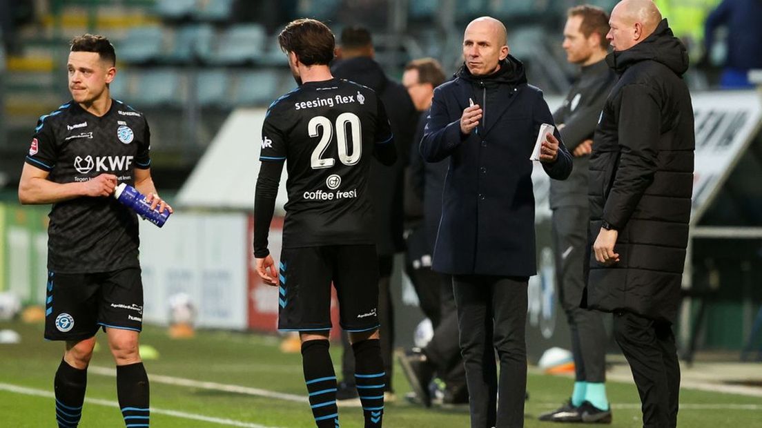 Sam Hendriks bleef een uur staan.