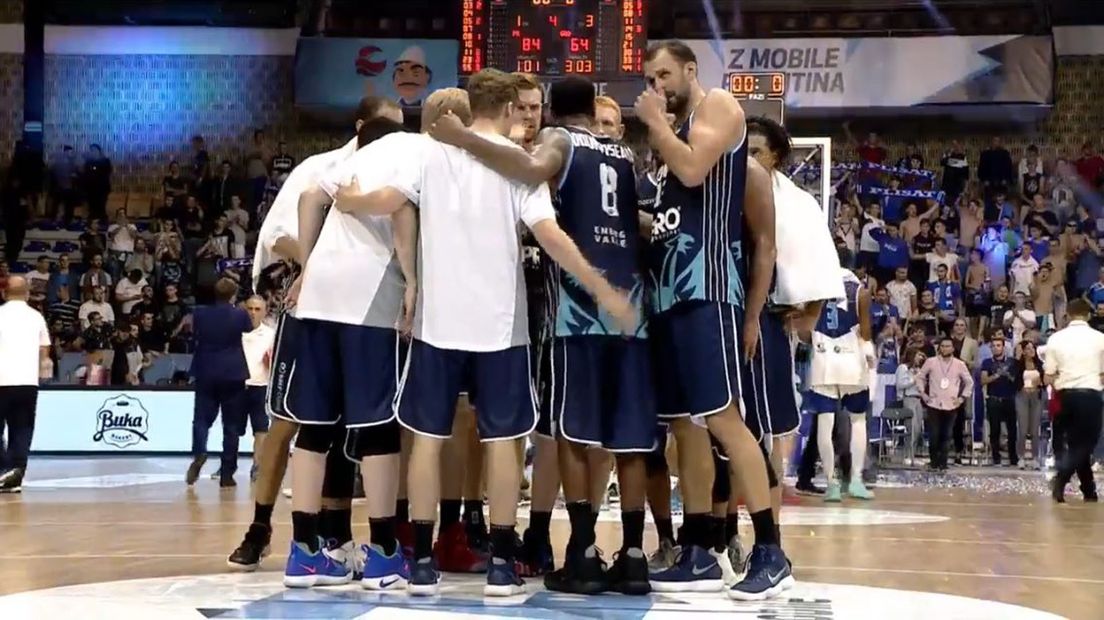 Donar na afloop van het verloren duel