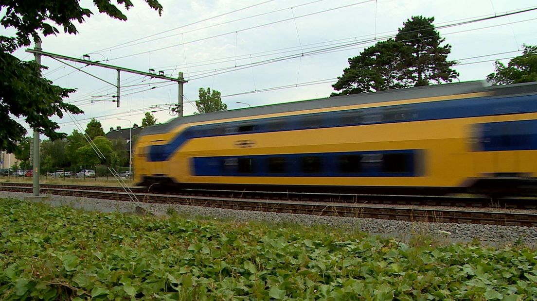 Snelle trein hakt Zeeland in tweeën