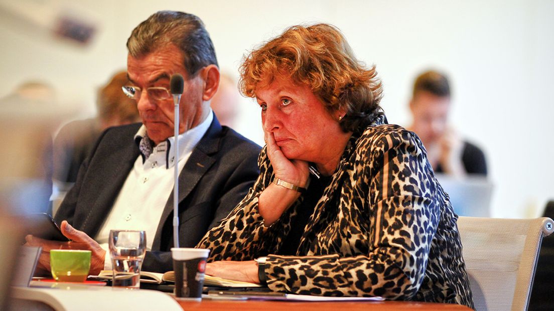 Burgemeester Liesbeth Spies tijdens extra raadsvergadering