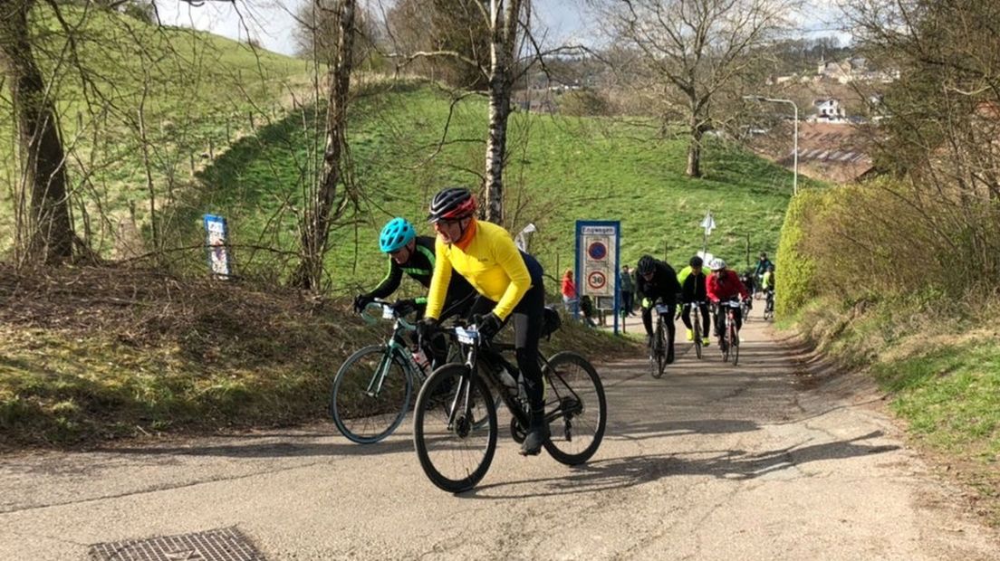 Video Dit was de toerversie van de Amstel Gold Race 1Limburg