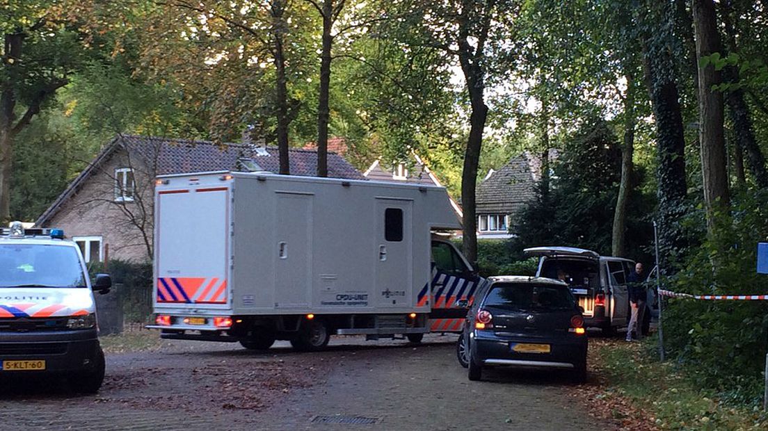 De forensische opsporing arriveert.