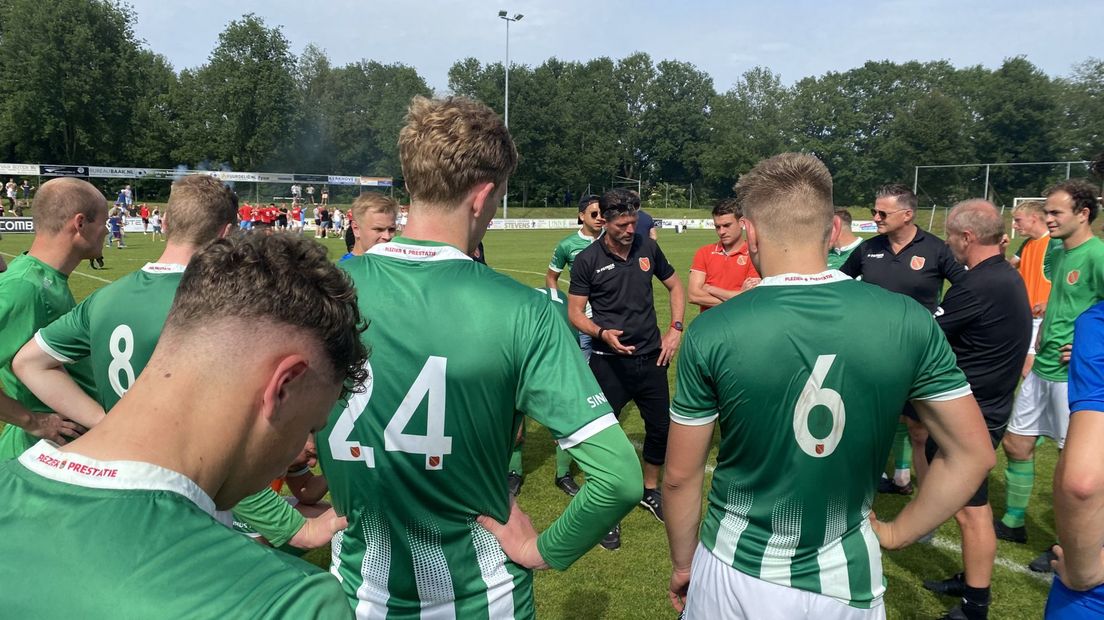 Geen promotie voor FC Meppel, vv Gorecht voor derde keer dit seizoen te sterk - RTV Drenthe