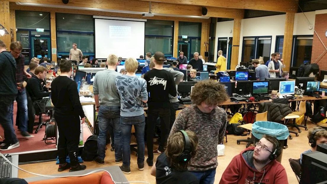 LAN party levert 2.600 euro op voor de Voedselbank