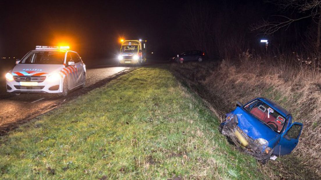 De vrouw belandde met haar auto in een sloot.