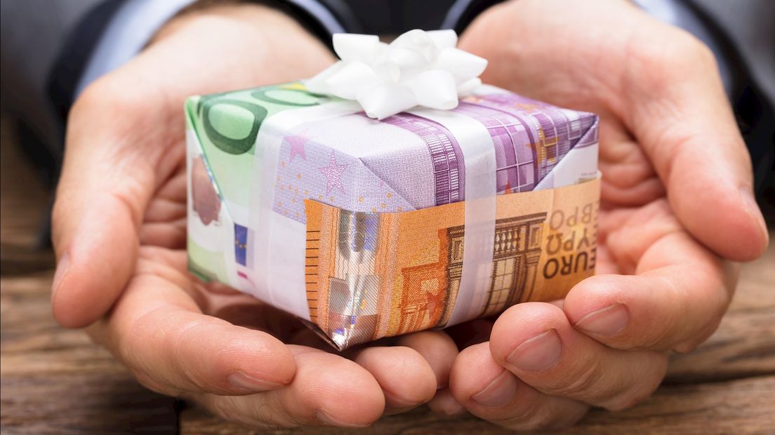 Gemeente Zwartewaterland geeft mantelzorgers 100 euro cadeau