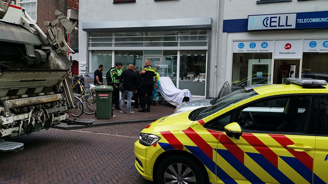 De hulpdiensten zijn aanwezig op de Kamp.