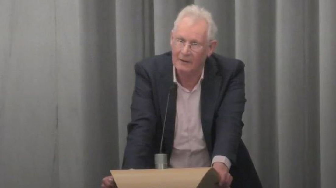 Wethouder Ronald Paping tijdens het debat woensdagavond.